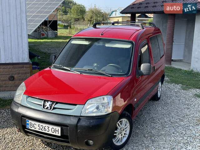Красный Пежо Партнер груз.-пасс., объемом двигателя 2 л и пробегом 284 тыс. км за 3150 $, фото 12 на Automoto.ua