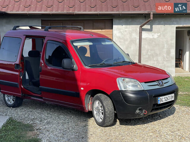 Красный Пежо Партнер груз.-пасс., объемом двигателя 2 л и пробегом 284 тыс. км за 3150 $, фото 4 на Automoto.ua