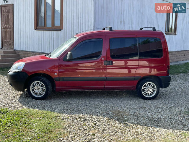 Красный Пежо Партнер груз.-пасс., объемом двигателя 2 л и пробегом 284 тыс. км за 3150 $, фото 9 на Automoto.ua