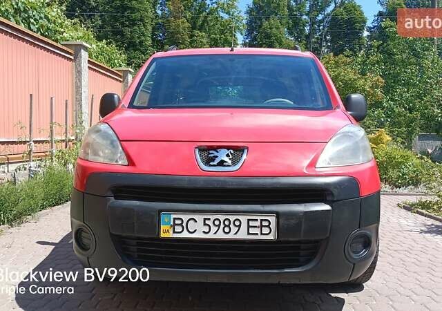 Червоний Пежо Партнер вант.-пас., об'ємом двигуна 1.6 л та пробігом 203 тис. км за 4300 $, фото 2 на Automoto.ua
