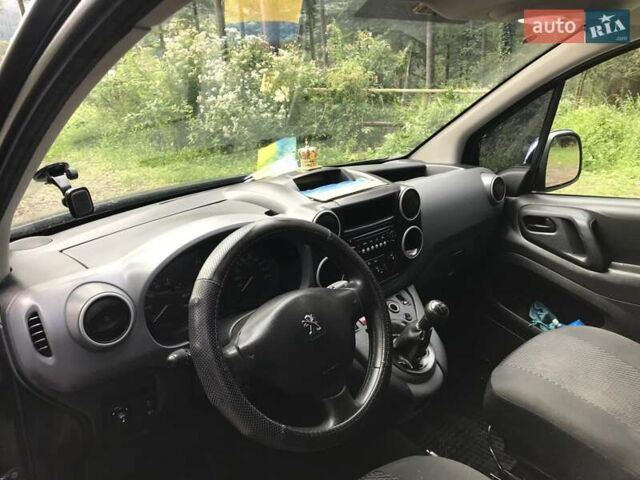 Пежо Партнер груз.-пасс., объемом двигателя 1.6 л и пробегом 228 тыс. км за 6000 $, фото 12 на Automoto.ua