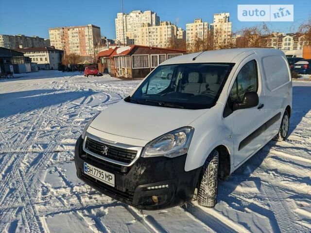 Пежо Партнер вант.-пас., об'ємом двигуна 1.56 л та пробігом 268 тис. км за 7000 $, фото 2 на Automoto.ua