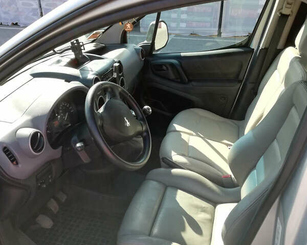 Пежо Партнер вант.-пас., об'ємом двигуна 1.6 л та пробігом 239 тис. км за 5900 $, фото 9 на Automoto.ua