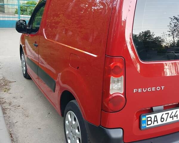 Пежо Партнер вант.-пас., об'ємом двигуна 1.56 л та пробігом 285 тис. км за 7700 $, фото 4 на Automoto.ua
