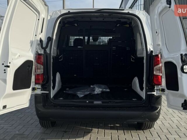 купить новое авто Пежо Партнер пасс. 2025 года от официального дилера Peugeot Авто-Шанс Пежо фото