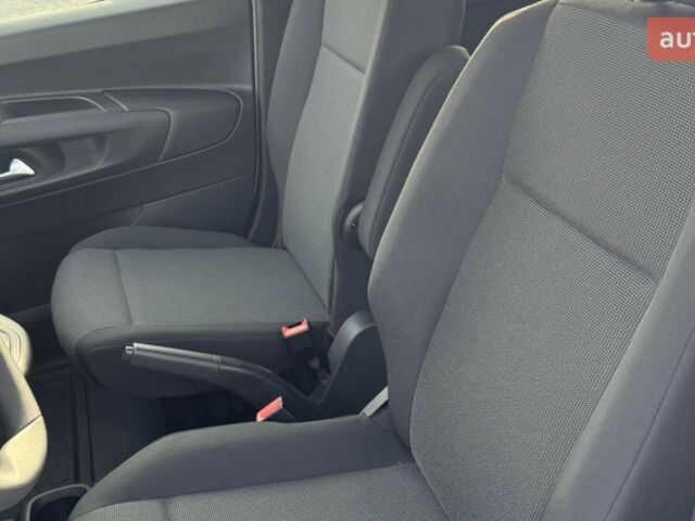 купить новое авто Пежо Партнер пасс. 2025 года от официального дилера Peugeot Авто-Шанс Пежо фото