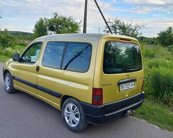 Жовтий Пежо Партнер вант.-пас., об'ємом двигуна 1.36 л та пробігом 164 тис. км за 3800 $, фото 3 на Automoto.ua