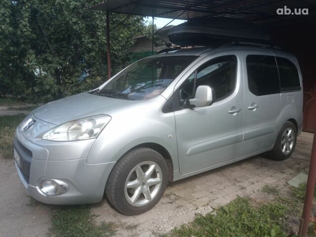 Пежо Партнер груз.-пасс. 2008 в Александрие на Automoto.ua Серый Пежо Партнер груз.-пасс., объемом двигателя 1.6 л и пробегом 211 тыс. км за 7400 $, фото 18 на Automoto.ua