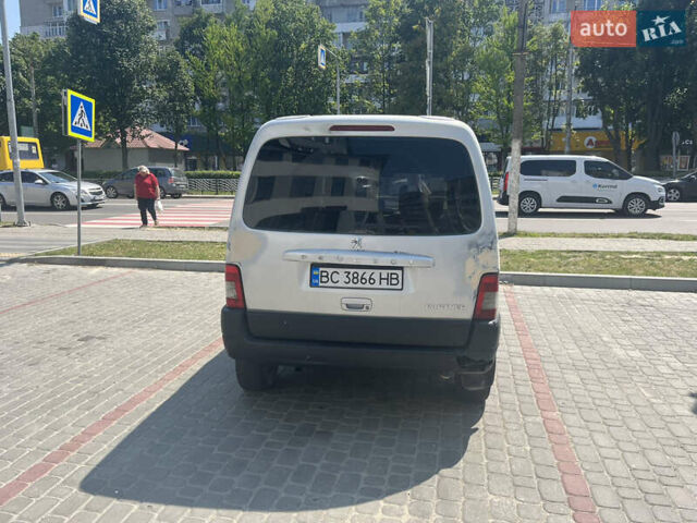 Серый Пежо Партнер груз.-пасс., объемом двигателя 1.56 л и пробегом 345 тыс. км за 3400 $, фото 3 на Automoto.ua