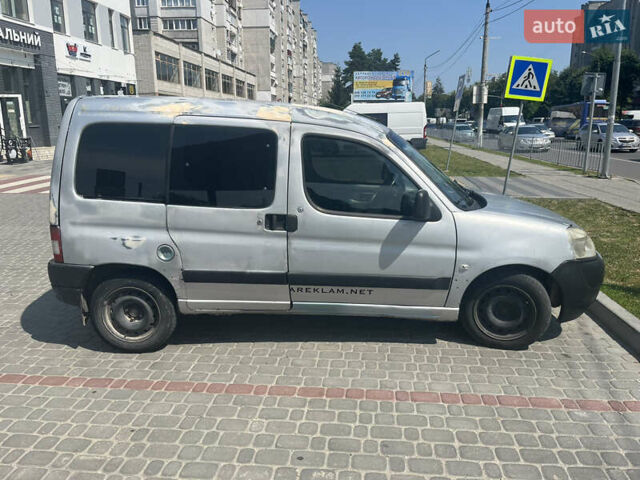 Серый Пежо Партнер груз.-пасс., объемом двигателя 1.56 л и пробегом 345 тыс. км за 3400 $, фото 2 на Automoto.ua