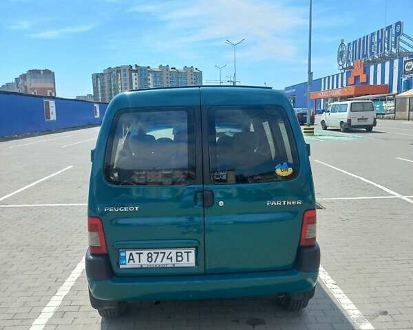 Зеленый Пежо Партнер груз.-пасс., объемом двигателя 2 л и пробегом 270 тыс. км за 4500 $, фото 4 на Automoto.ua