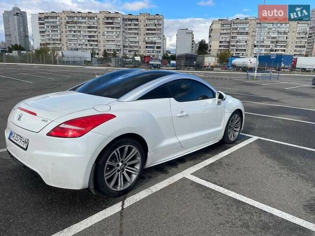 Белый Пежо РЦЗ, объемом двигателя 1.6 л и пробегом 110 тыс. км за 8900 $, фото 4 на Automoto.ua