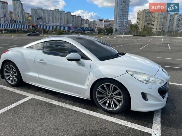Белый Пежо РЦЗ, объемом двигателя 1.6 л и пробегом 110 тыс. км за 8900 $, фото 2 на Automoto.ua
