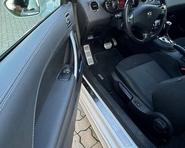 Білий Пежо РЦЗ, об'ємом двигуна 1.6 л та пробігом 141 тис. км за 8999 $, фото 88 на Automoto.ua