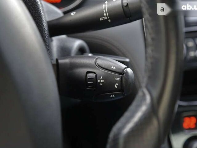 Пежо РЦЗ, объемом двигателя 1.6 л и пробегом 120 тыс. км за 12500 $, фото 26 на Automoto.ua