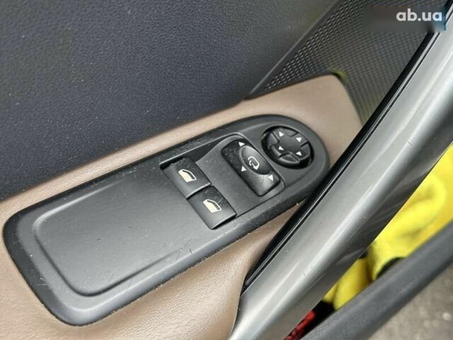 Пежо РЦЗ, объемом двигателя 0 л и пробегом 135 тыс. км за 9990 $, фото 18 на Automoto.ua