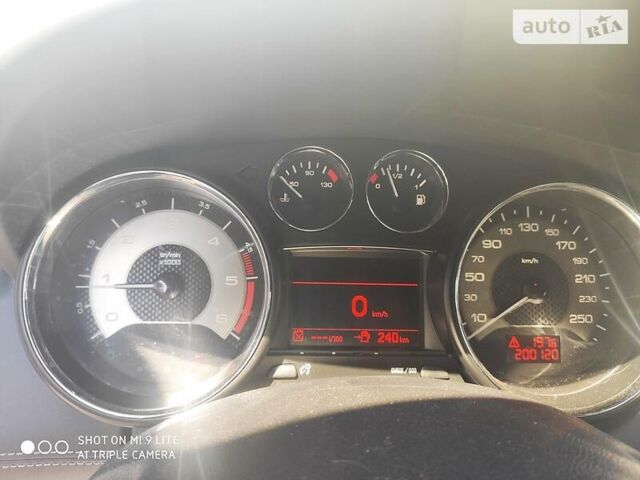 Пежо РЦЗ, объемом двигателя 2 л и пробегом 202 тыс. км за 11800 $, фото 13 на Automoto.ua