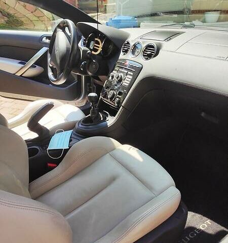 Пежо РЦЗ, объемом двигателя 2 л и пробегом 202 тыс. км за 11800 $, фото 9 на Automoto.ua