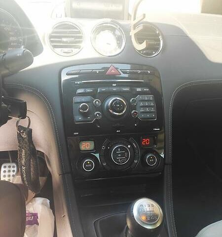 Пежо РЦЗ, объемом двигателя 2 л и пробегом 202 тыс. км за 11800 $, фото 5 на Automoto.ua