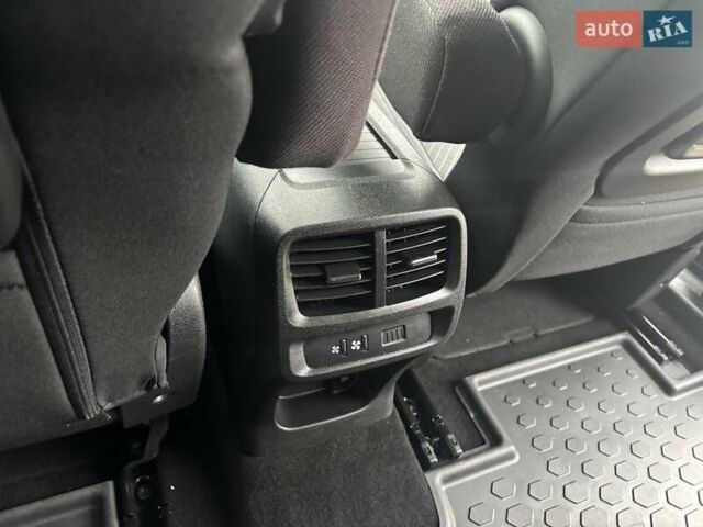 Белый Пежо Rifter, объемом двигателя 1.5 л и пробегом 110 тыс. км за 16900 $, фото 23 на Automoto.ua