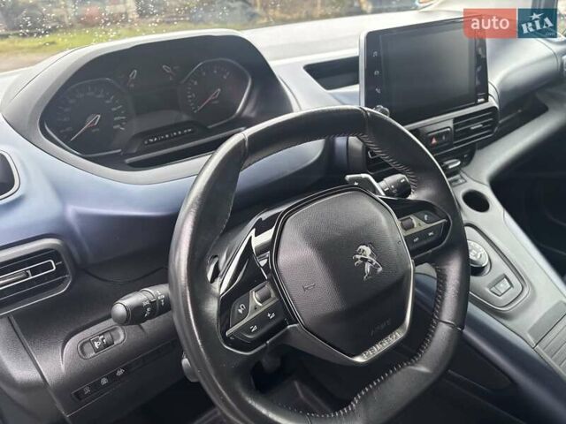 Белый Пежо Rifter, объемом двигателя 1.5 л и пробегом 110 тыс. км за 16900 $, фото 31 на Automoto.ua