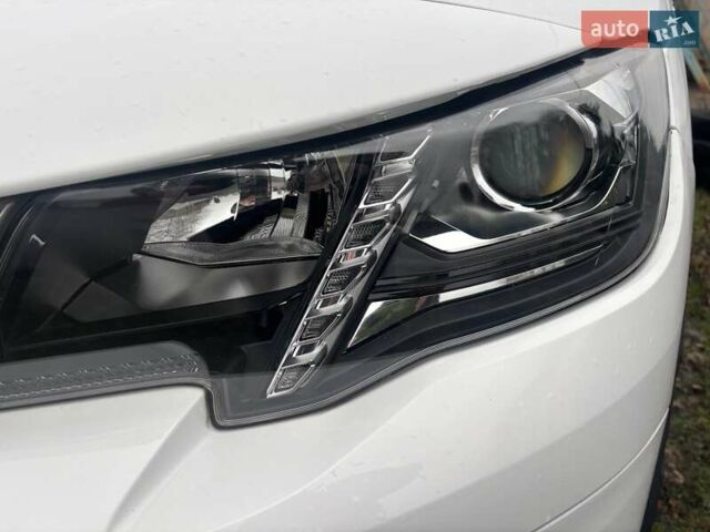 Белый Пежо Rifter, объемом двигателя 1.5 л и пробегом 110 тыс. км за 16900 $, фото 6 на Automoto.ua