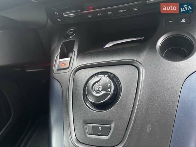 Белый Пежо Rifter, объемом двигателя 1.5 л и пробегом 110 тыс. км за 16900 $, фото 18 на Automoto.ua