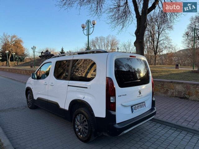 Белый Пежо Rifter, объемом двигателя 1.5 л и пробегом 76 тыс. км за 20880 $, фото 10 на Automoto.ua