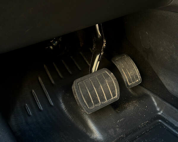 Белый Пежо Rifter, объемом двигателя 1.5 л и пробегом 72 тыс. км за 24450 $, фото 26 на Automoto.ua