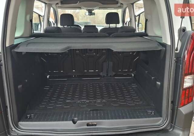 Белый Пежо Rifter, объемом двигателя 1.5 л и пробегом 153 тыс. км за 14999 $, фото 59 на Automoto.ua