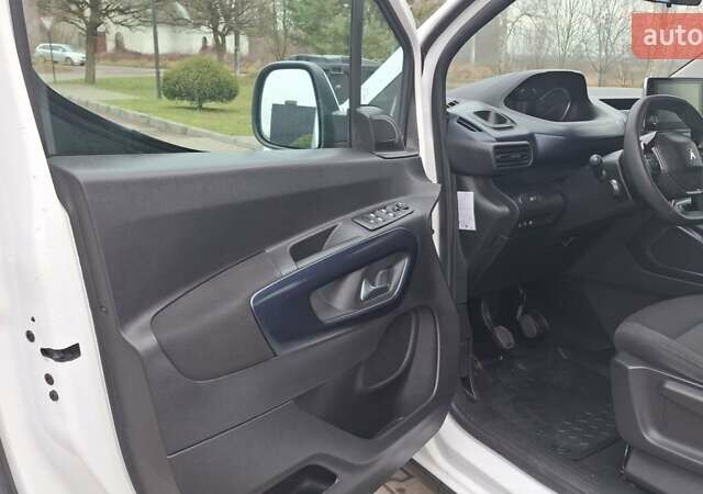 Белый Пежо Rifter, объемом двигателя 1.5 л и пробегом 153 тыс. км за 14999 $, фото 51 на Automoto.ua