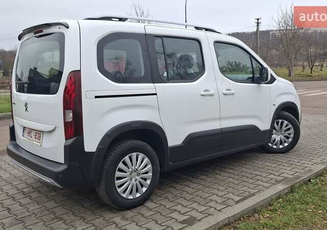 Белый Пежо Rifter, объемом двигателя 1.5 л и пробегом 153 тыс. км за 14999 $, фото 20 на Automoto.ua