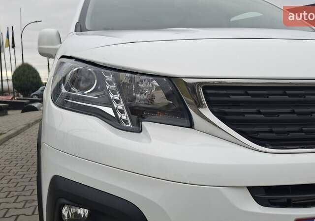 Белый Пежо Rifter, объемом двигателя 1.5 л и пробегом 153 тыс. км за 14999 $, фото 11 на Automoto.ua