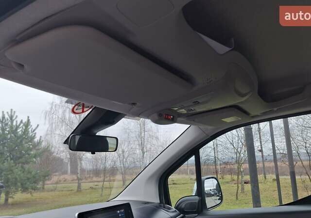 Белый Пежо Rifter, объемом двигателя 1.5 л и пробегом 153 тыс. км за 14999 $, фото 48 на Automoto.ua