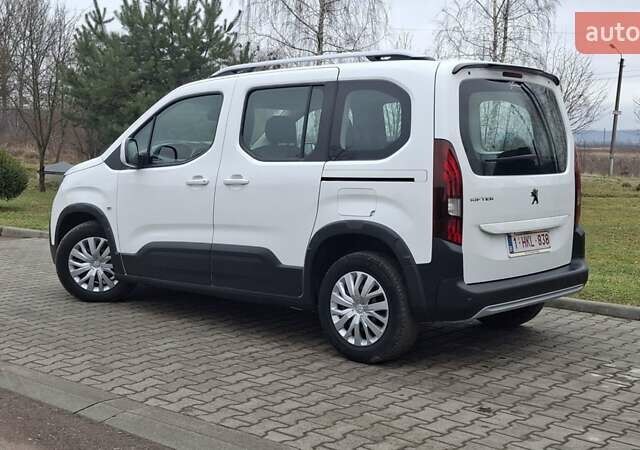 Белый Пежо Rifter, объемом двигателя 1.5 л и пробегом 153 тыс. км за 14999 $, фото 25 на Automoto.ua
