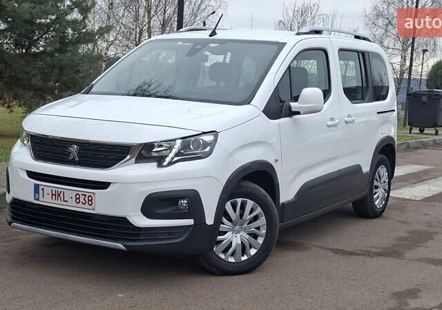 Белый Пежо Rifter, объемом двигателя 1.5 л и пробегом 153 тыс. км за 14999 $, фото 16 на Automoto.ua