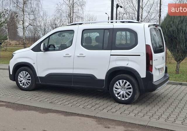 Белый Пежо Rifter, объемом двигателя 1.5 л и пробегом 153 тыс. км за 14999 $, фото 7 на Automoto.ua