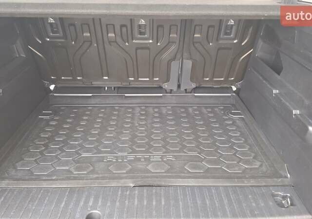 Белый Пежо Rifter, объемом двигателя 1.5 л и пробегом 153 тыс. км за 14999 $, фото 56 на Automoto.ua