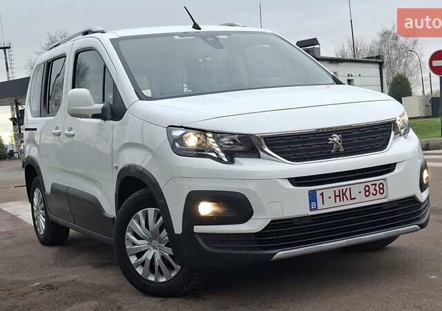 Белый Пежо Rifter, объемом двигателя 1.5 л и пробегом 153 тыс. км за 14999 $, фото 17 на Automoto.ua