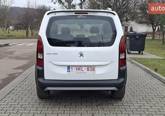 Белый Пежо Rifter, объемом двигателя 1.5 л и пробегом 153 тыс. км за 14999 $, фото 5 на Automoto.ua