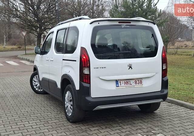 Белый Пежо Rifter, объемом двигателя 1.5 л и пробегом 153 тыс. км за 14999 $, фото 24 на Automoto.ua