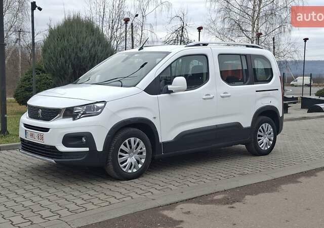 Белый Пежо Rifter, объемом двигателя 1.5 л и пробегом 153 тыс. км за 14999 $, фото 8 на Automoto.ua