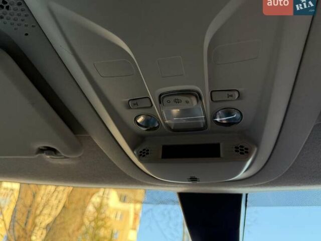 Белый Пежо Rifter, объемом двигателя 1.5 л и пробегом 73 тыс. км за 21999 $, фото 48 на Automoto.ua