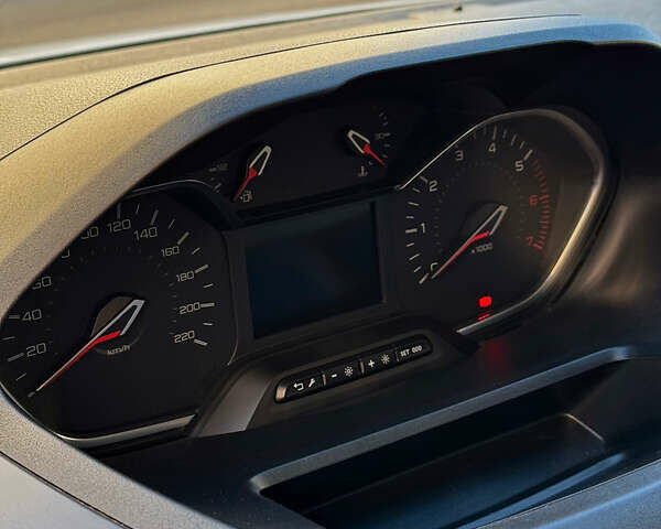 Белый Пежо Rifter, объемом двигателя 1.5 л и пробегом 72 тыс. км за 24450 $, фото 38 на Automoto.ua