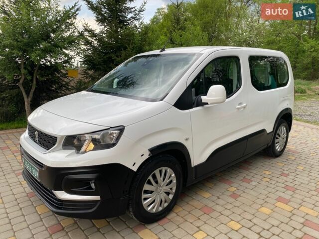 Белый Пежо Rifter, объемом двигателя 1.5 л и пробегом 256 тыс. км за 13890 $, фото 10 на Automoto.ua