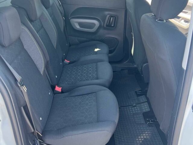 Белый Пежо Rifter, объемом двигателя 1.5 л и пробегом 206 тыс. км за 15500 $, фото 15 на Automoto.ua