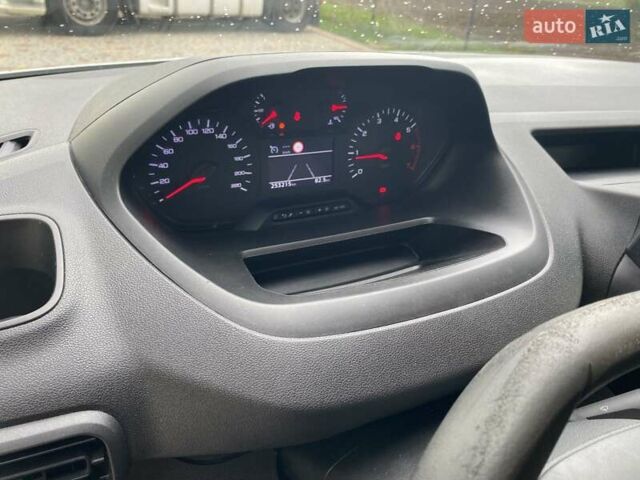 Белый Пежо Rifter, объемом двигателя 1.5 л и пробегом 256 тыс. км за 14900 $, фото 41 на Automoto.ua