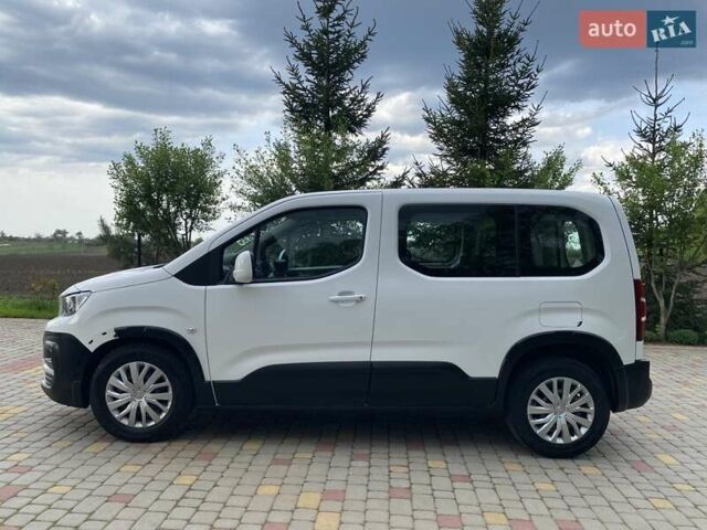 Белый Пежо Rifter, объемом двигателя 1.5 л и пробегом 256 тыс. км за 14900 $, фото 11 на Automoto.ua