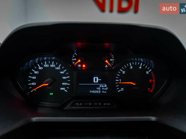 Белый Пежо Rifter, объемом двигателя 1.6 л и пробегом 149 тыс. км за 16148 $, фото 11 на Automoto.ua