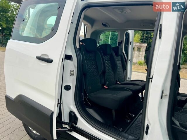Белый Пежо Rifter, объемом двигателя 1.5 л и пробегом 159 тыс. км за 16200 $, фото 87 на Automoto.ua